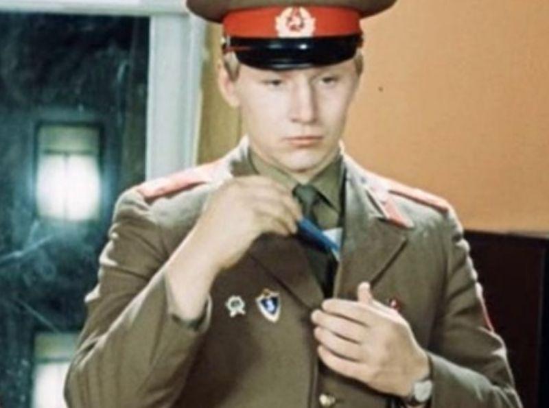 Семен Морозов и его роль в кинокартине "Семь невест ефрейтора Збруева". Кадр из фильма